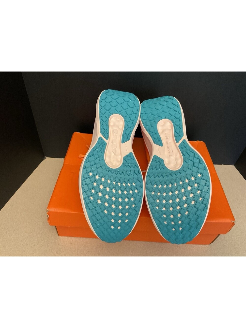 New! Mens Nike Air Winflo 11 Bright Mandarin/Black Running Shoes. Size 10.5. - Picture 8 of 12
